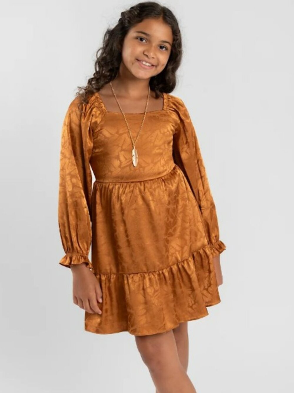 NWT. RARE EDITIONS Big Girls Puff Sleeve Ruffle Hem Dress